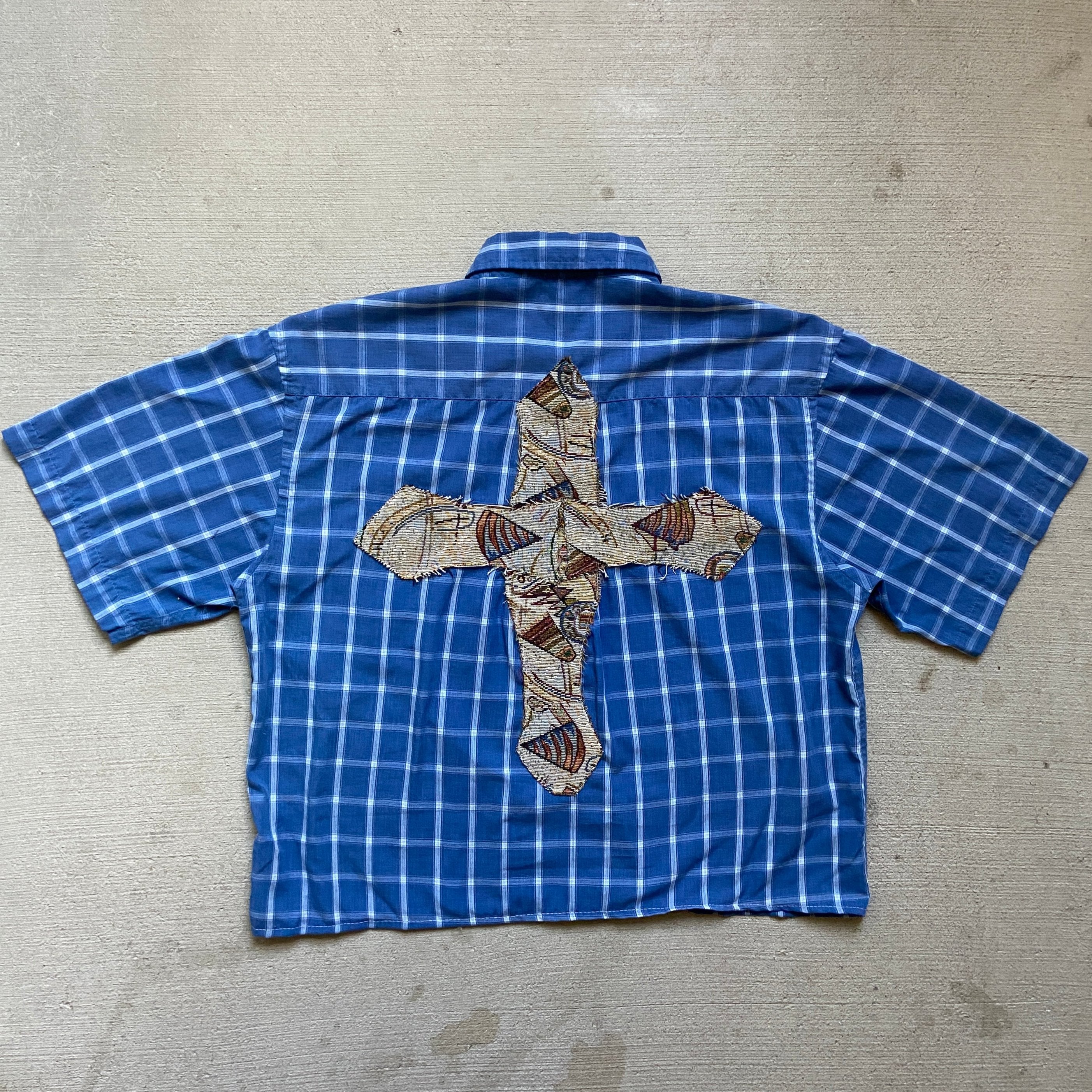 UPCYCLED CROPPED BUTTON UP